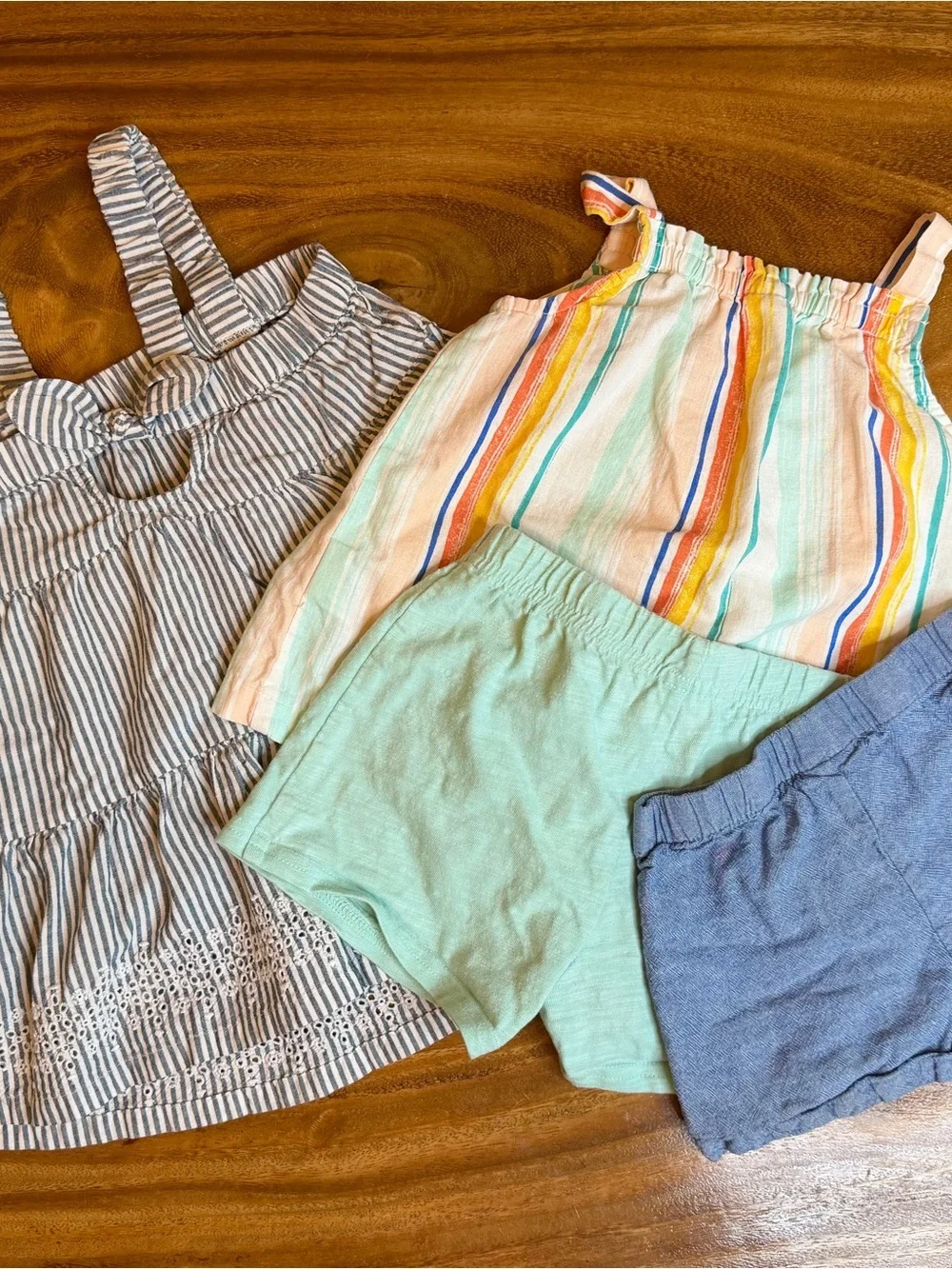 Old Navy + Carters | Girls 2T Summer Clothing Lot (4 pieces)